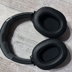 Skull crushers headphones