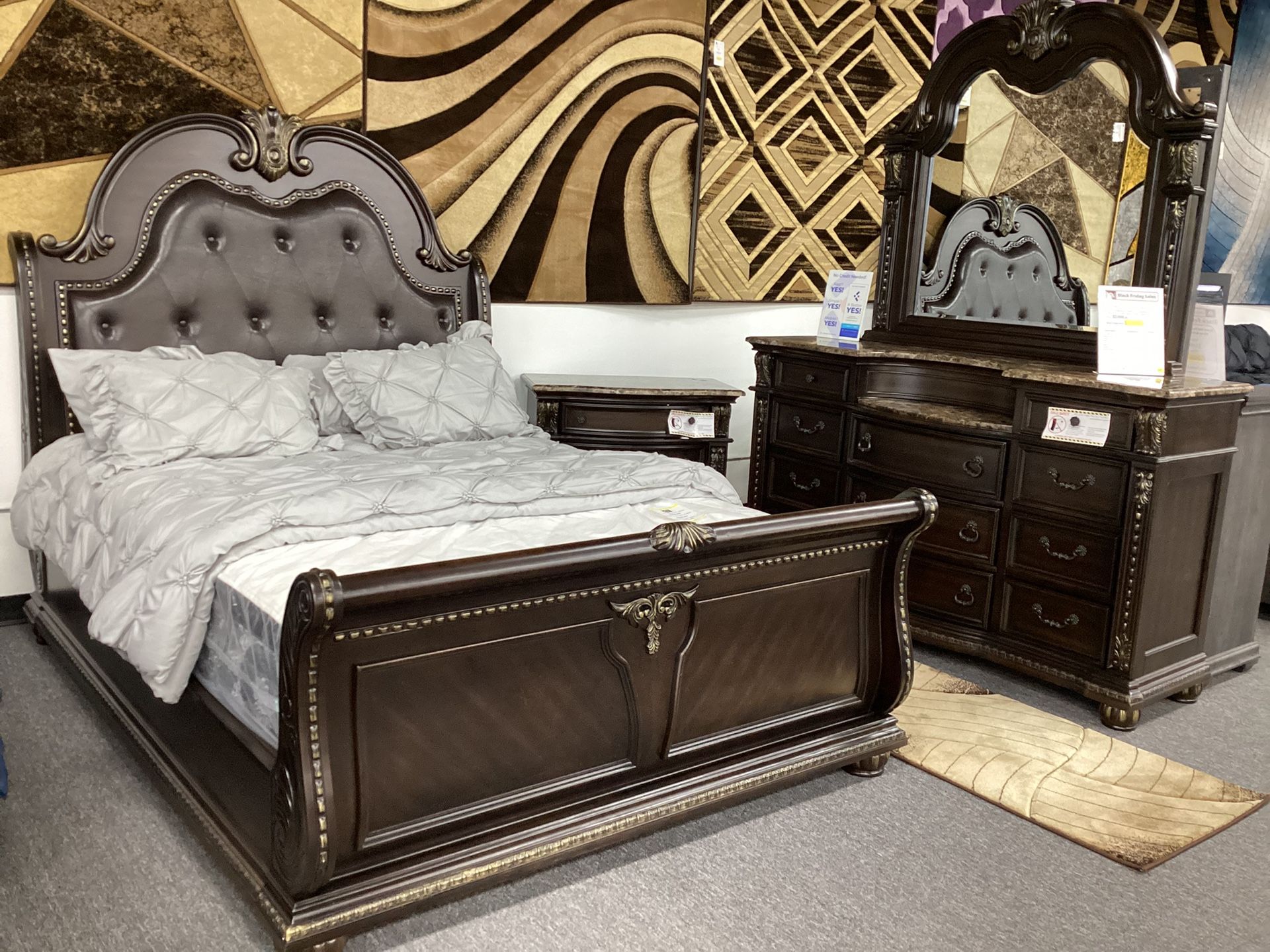 Queen Bedroom Set