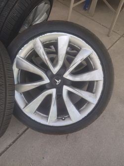 19 inch Tesla rims
