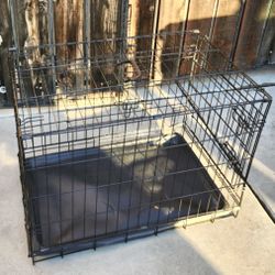 Medium Dog Kennel with Handle 