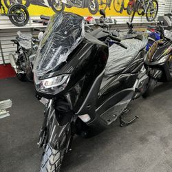 Brand New Qmax 150cc Gas Scooter 