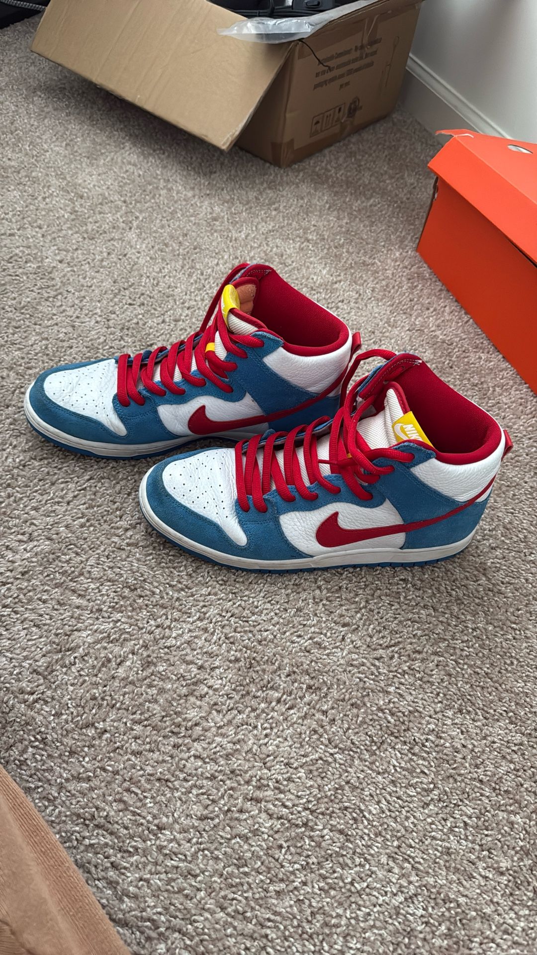 Men’s Nike Dunks Mids 
