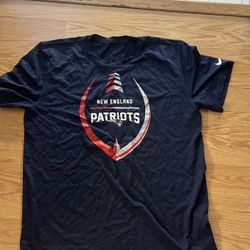 Nike New England Patriots T Shirt Mens Size L Blue NFL Icon Performance Dri Fit