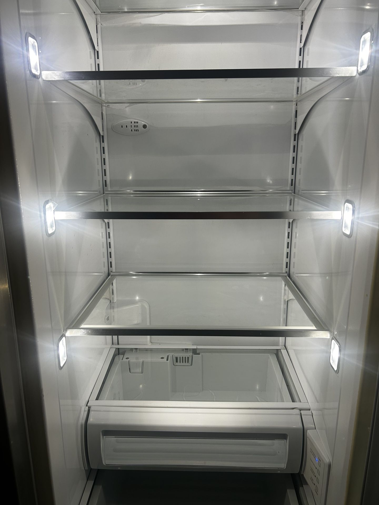 Kitchen aid Refrigerator High End