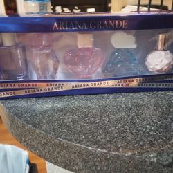 Ariana Grande Perfumes Gift Set