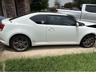 2011 Scion tC