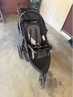 Graco jogging stroller