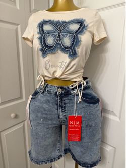 NWT 2 pcs outfit women’s Summer Set - Butterfly Ruched Top & New Max Bermuda Shorts Size M/10