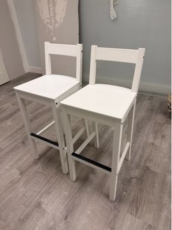 White Chairs (5 total)