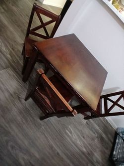 Kids table