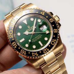Rolex GMT-Master II GREEN 116718LN 18k YELLOW GOLD (Full Set)