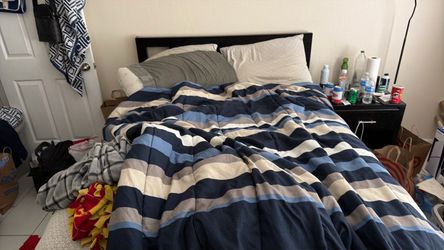 Bedroom set