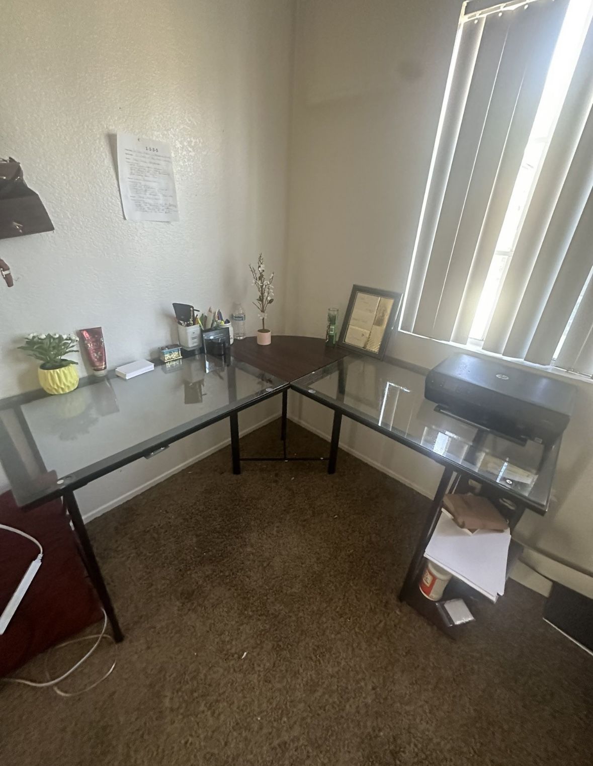 Corner Desk Black/glass/