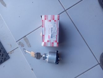 Isuzu Key Switch 