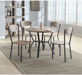 5 pieces Dining Table with chairs