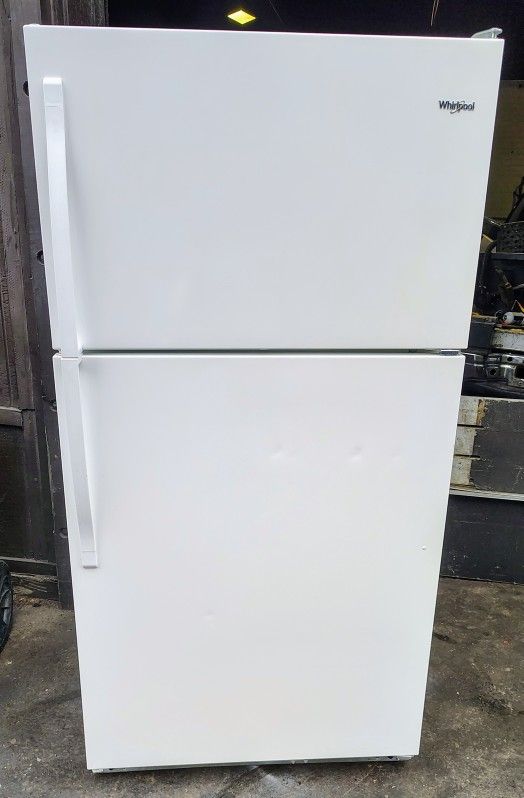 Very Clean! White Whirlpool Freezer-On-Top Refrigerator!