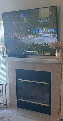 70 inch tv  in Los Banos