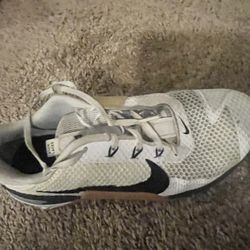 Size Ten Men’s Nike 