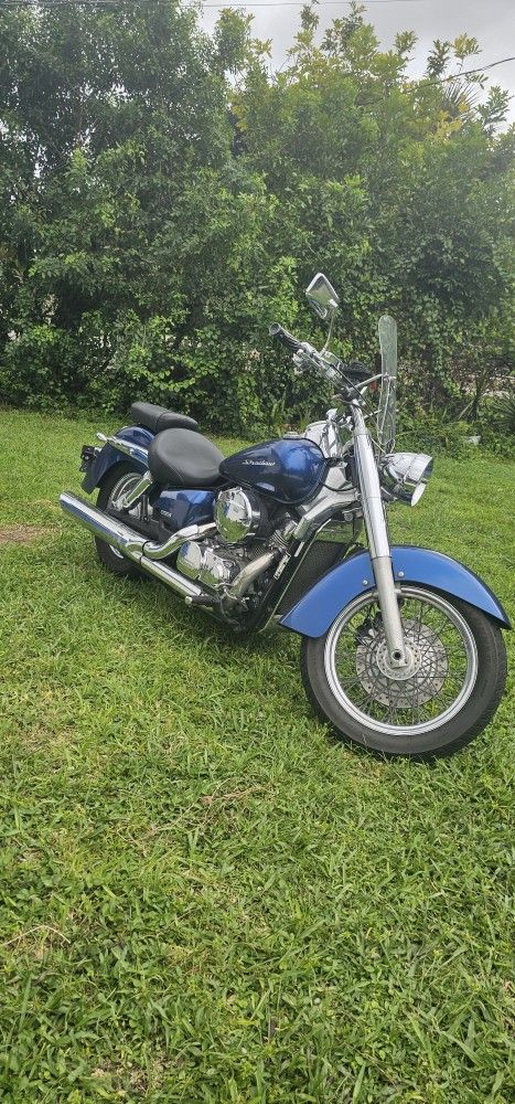 Honda Shadow Aero VT750C