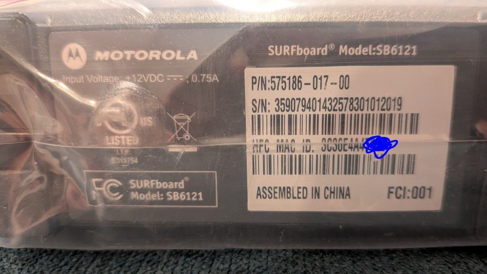 Motorola SURFboard Model SB6121 modem