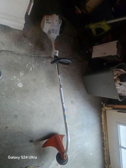 Weed wacker  like new