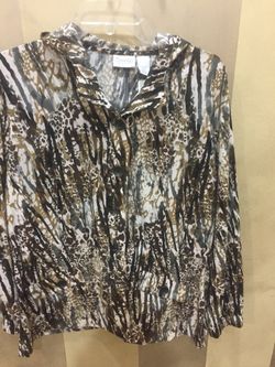 Chico’s all weather jacket/ windbreaker