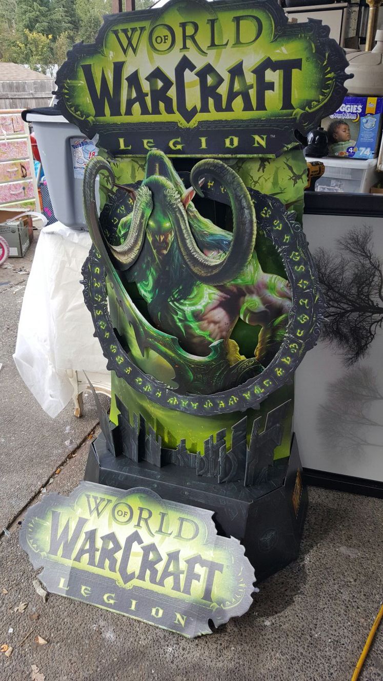 New Legion 2016 Expansion to World of Warcraft standee.