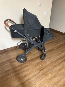 Uppababy Vista V2 Stroller and Bassinet Color: black