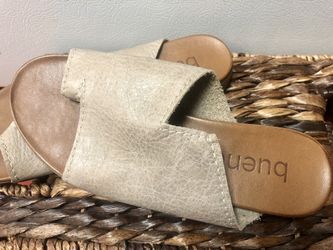 BUENO SANDALS US SIZE 6/ EURO 36