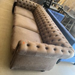 Chesterfeild Sofa