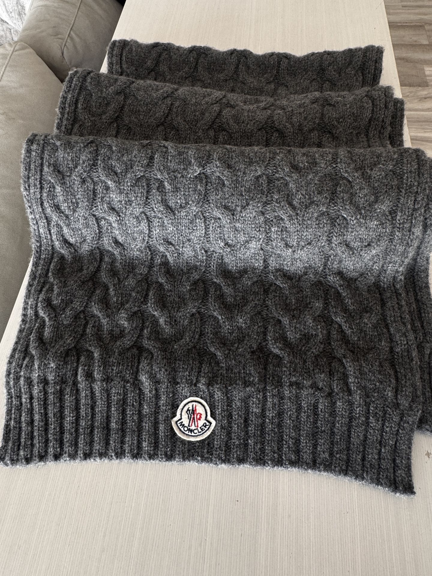 Moncler Cable Knit Wool Logo Scarf – Grey – Authentic