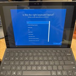 Microsoft Surface Pro 4 - Core i7-6650 / 16GB /256GB