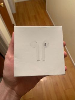 Wireless Bluetooth Earbuds *Generic/Brandless*