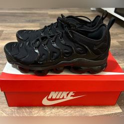 Black Vapor Maxes