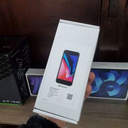 Unlocked iPhone 8 📱 – Compatible with All Carriers! Get Yours Today!