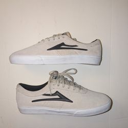 Mens lakai shoes size 9