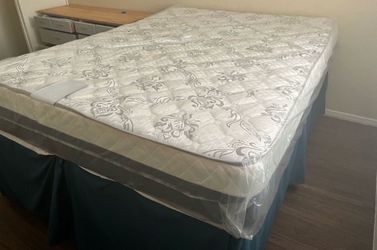 New Queen Size Mattress and  Box Spring With Foldable 16” Metal Frame