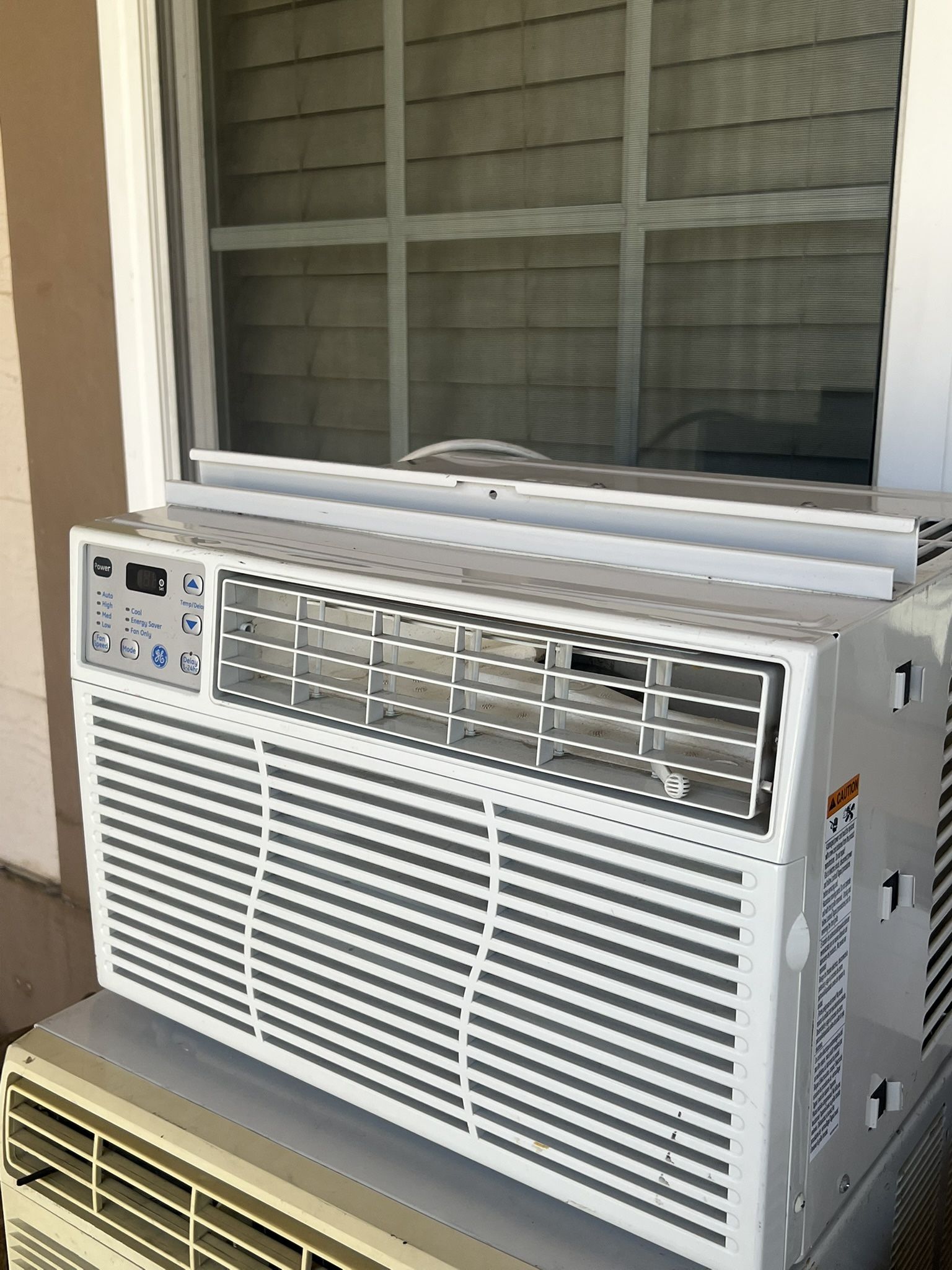 Air Conditioner AC- Aire Acondicionado