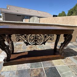 Custom Made Entry Table