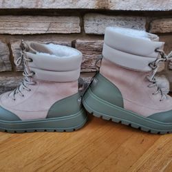 Koolaburra By Ugg Deza Lace Up Utility Boots US Size 12 New 