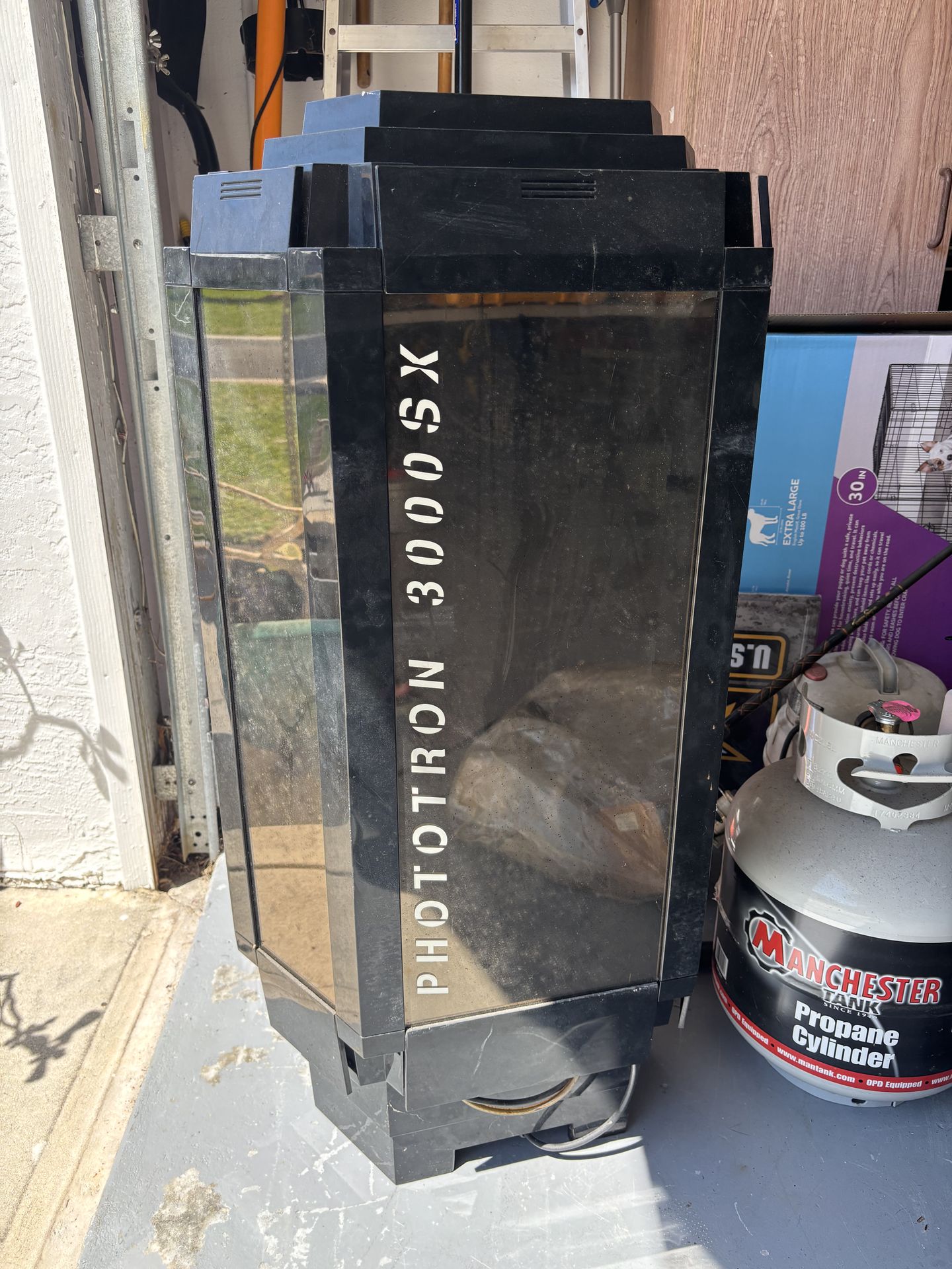 Indoor growing tank - Phototron 3000SX Make offer and I’ll accept