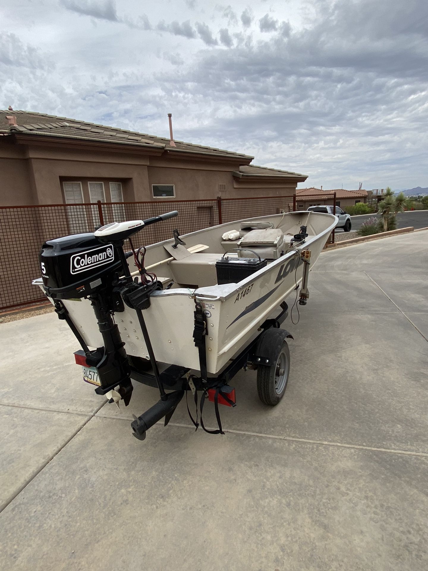 Photo 2009 Boat 2010 Trailer 2016 motor Lowe A1467