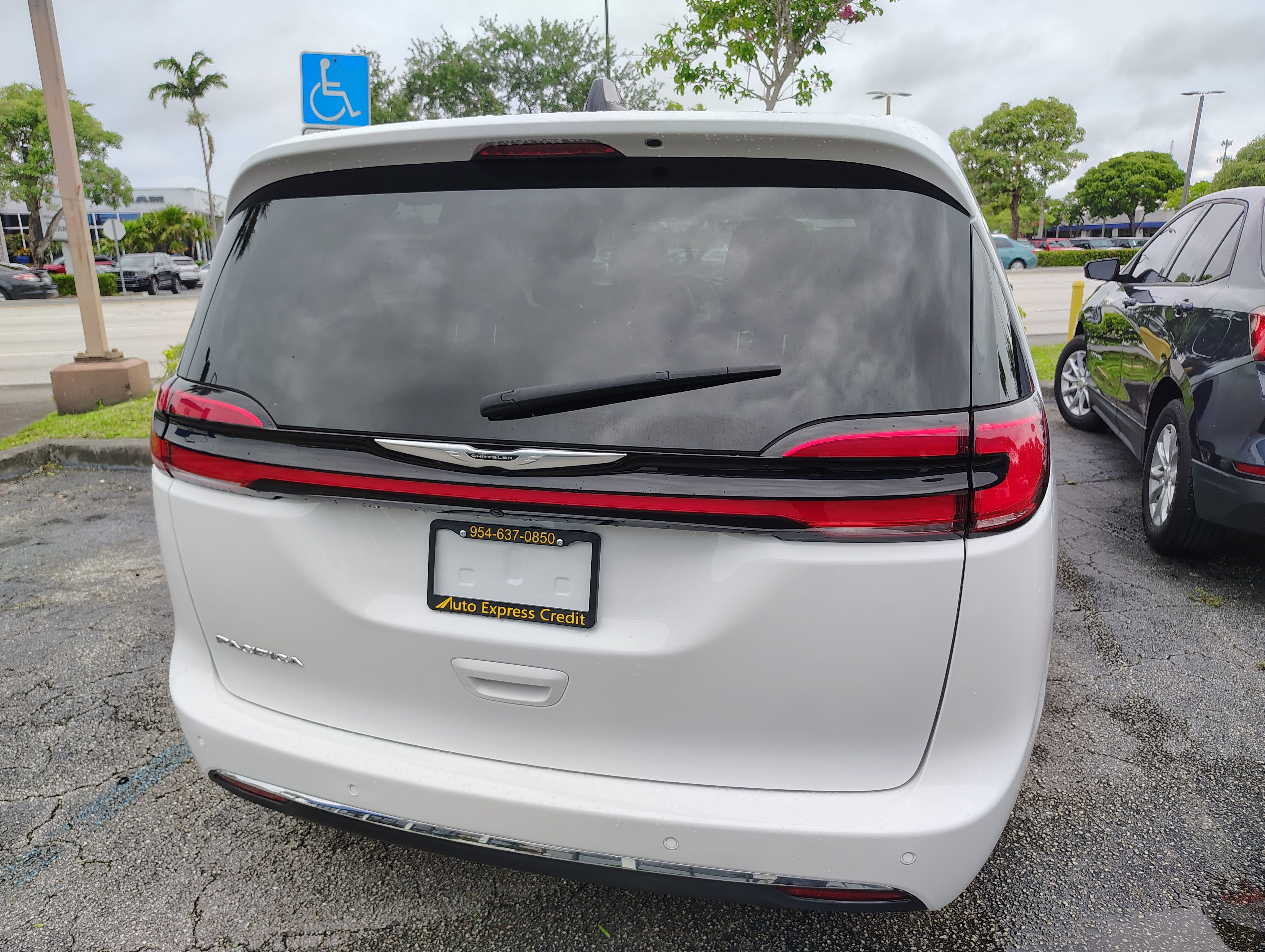 2023 Chrysler Pacifica
