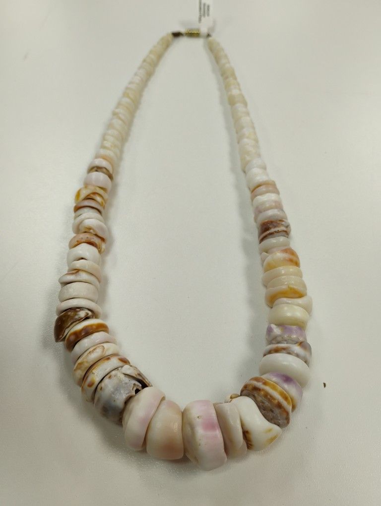 Natural Hawaiian Graduated Puka Necklace