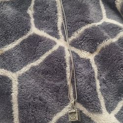 BOX CHARM NECKLACE 
