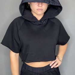 ALO Yoga Cropped Hoodie + Shorts Set – Black – Size XS – NEW – $35