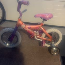 Girls Barbie Bike with Traing Wheels