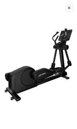 CLUB SERIES+ ELLIPTICAL CROSS-TRAINER 2025