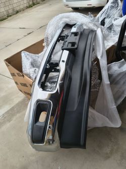 “ OEM Front Bumper 2023–2025  F-250 or F-350 S truck