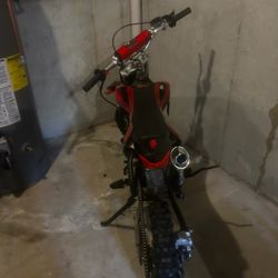 V6 Dirt bike 